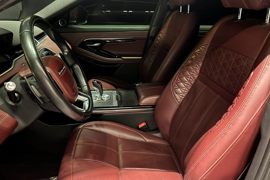 Range Rover Evoque P300 R-Dynamic HSE